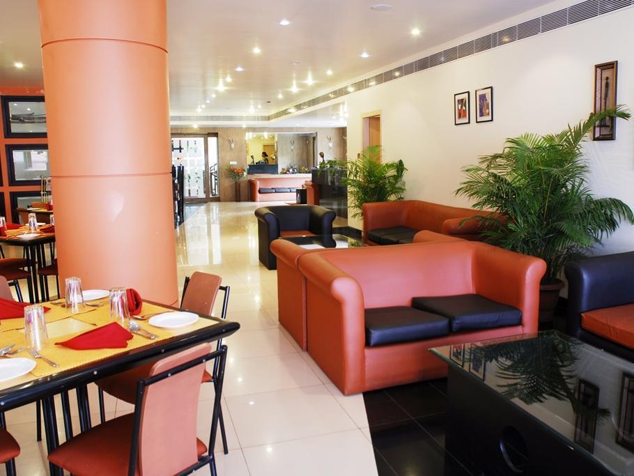 Vishwaratna Hotel Guwahati Ngoại thất bức ảnh