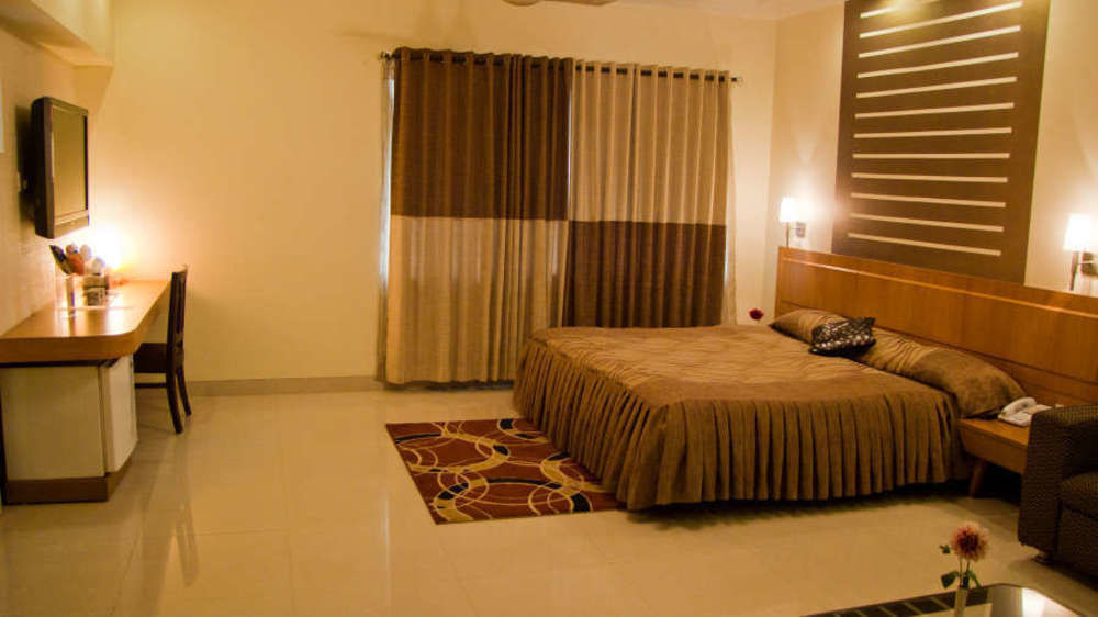 Vishwaratna Hotel Guwahati Ngoại thất bức ảnh