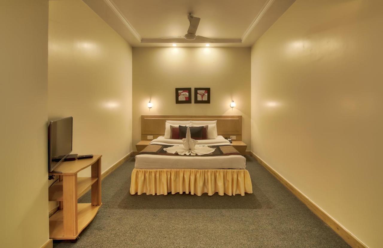 Vishwaratna Hotel Guwahati Ngoại thất bức ảnh