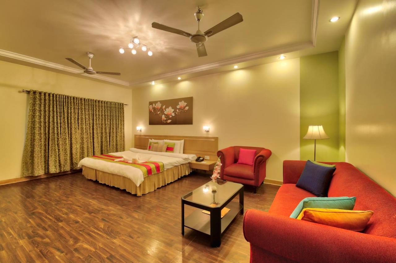 Vishwaratna Hotel Guwahati Ngoại thất bức ảnh