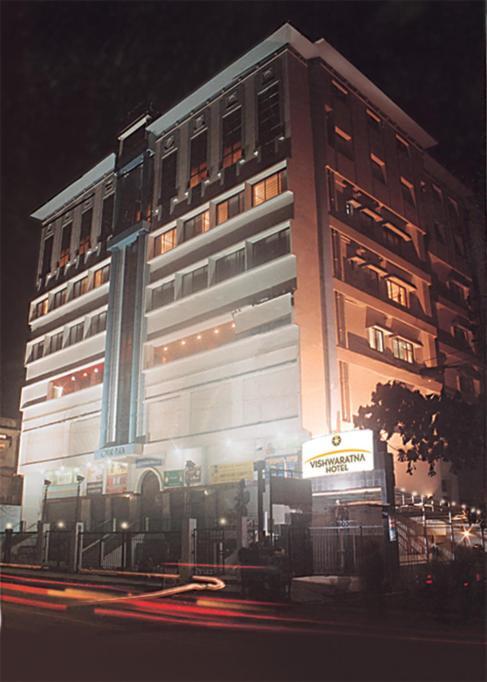 Vishwaratna Hotel Guwahati Ngoại thất bức ảnh