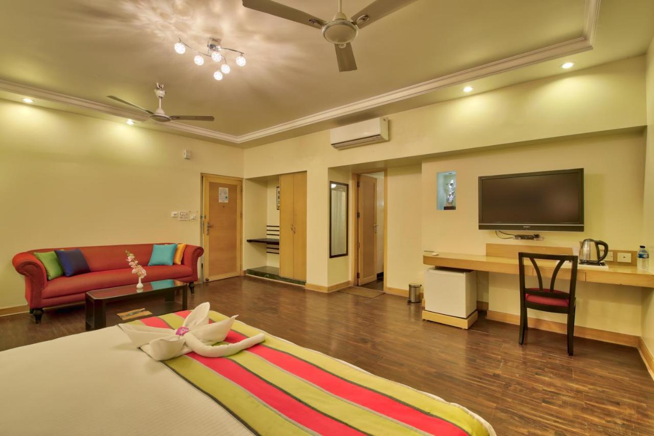 Vishwaratna Hotel Guwahati Ngoại thất bức ảnh